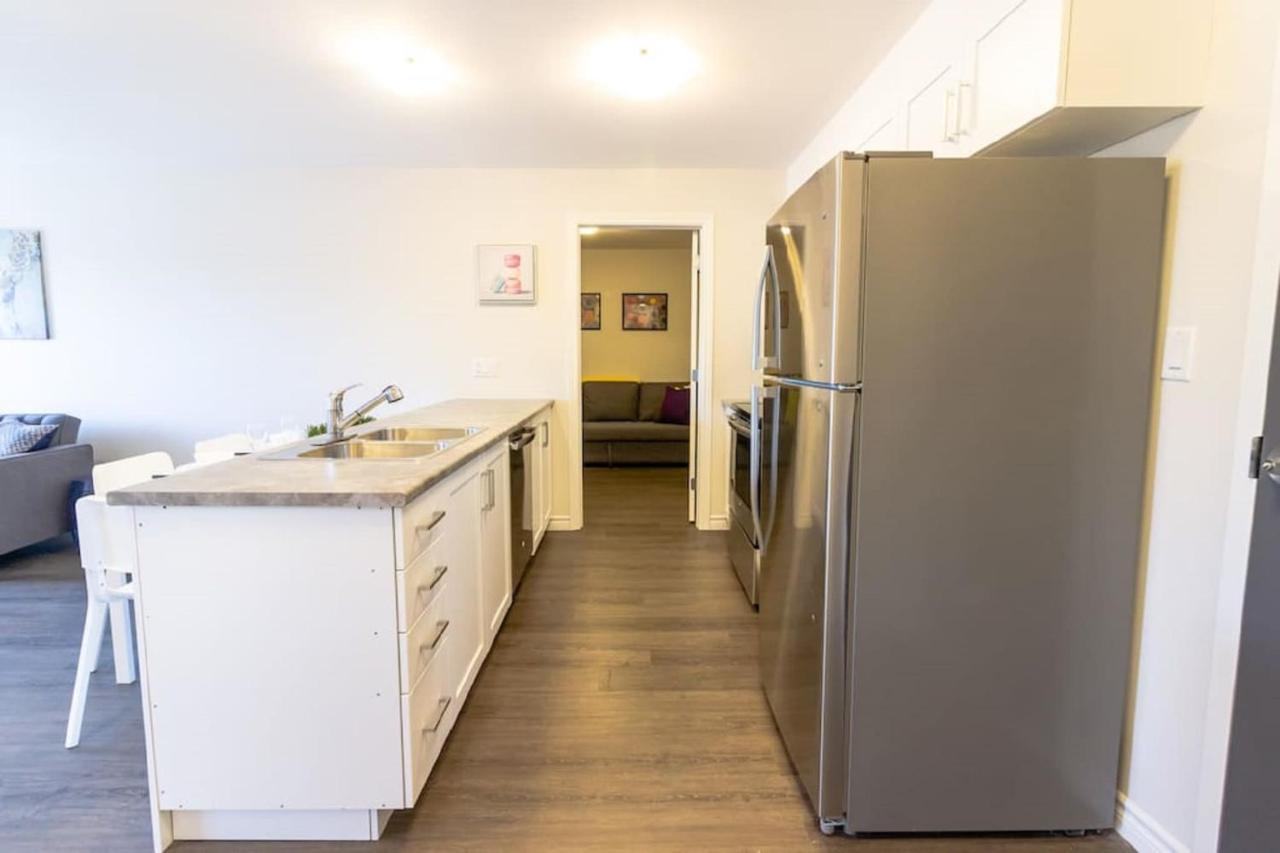Newly Renovated Modern Condo Near Hospital, Unb Patio & Parking Coffee Сейнт Джон Екстериор снимка